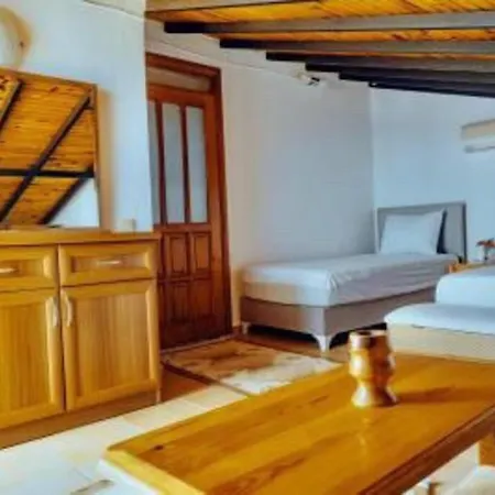 Kirlangic Kiziltas Kaş
